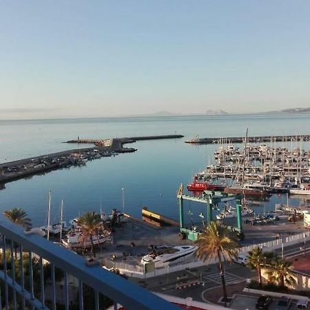 Apartmán Vista Al Faro Estepona Exteriér fotografie